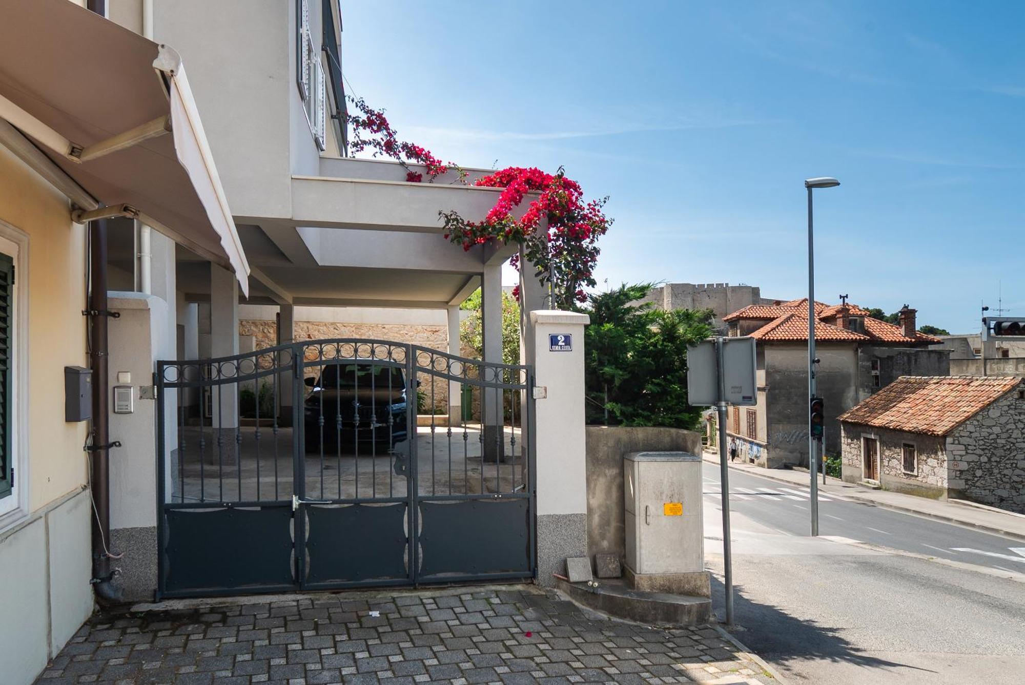 Apartman Miriam Sibenik Exterior photo